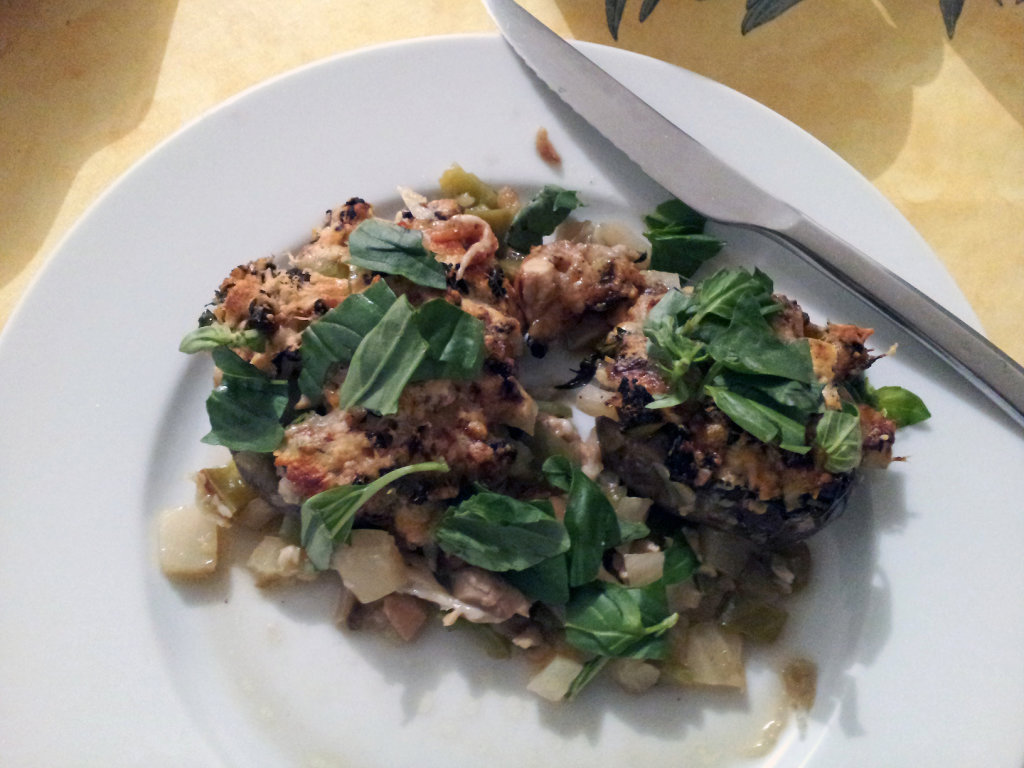 Stuffed mushrooms with grated cheese